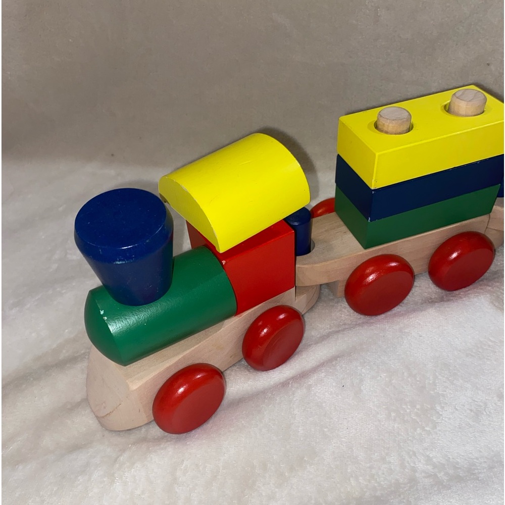 Melissa & Stacking Train - Picture 2 of 7